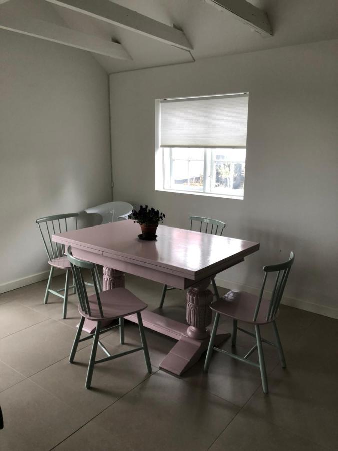 Country-Living With A Lovely View And Own Terrace, Entrance And Parking Roskilde Kültér fotó